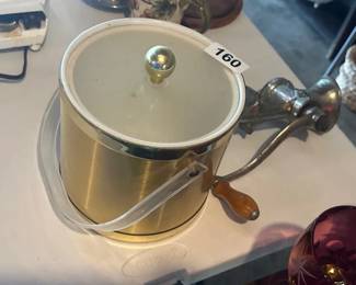 GRINDER AND ICE BUCKET