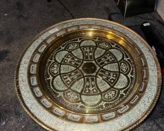 DECORATIVE ROUND TABLE THROW