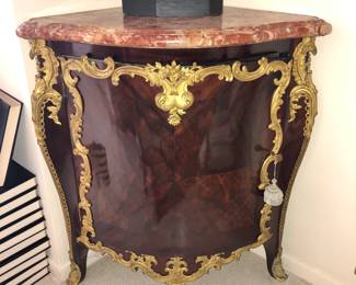 Exquisite Napoleon III Marble-Top Corner Cabinet with Splendid Gilt Dore Mounts