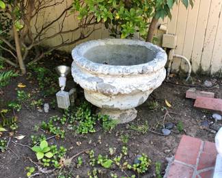 Single Large Planter