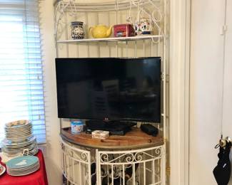 Iron Baker's Wine Rack