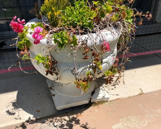 Four Footed Planters