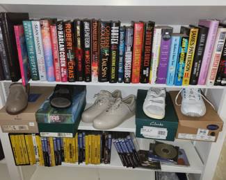 New SAS Womans Shoes in Boxes