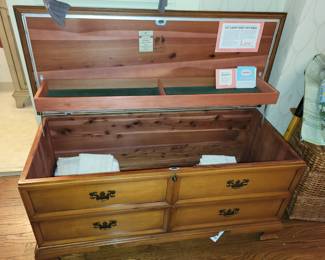 Lane Cedar Chest