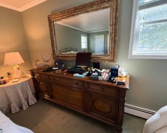 DRESSER & MIRROR