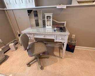 WICKER DESK