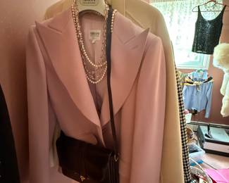 LADIES CLOTHING