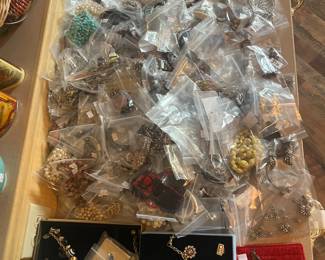 Costume & sterling jewelry 