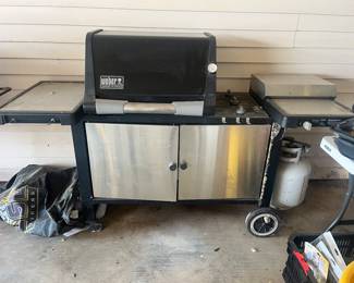 Weber 3 burner propane grill w/ side burner
