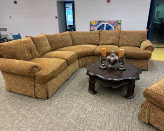 Thomas I’ll Sectional 