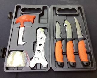 New Whitetails Unlimited game knife set