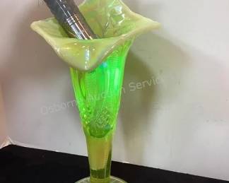 Fenton tulip vase (glows)