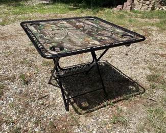 Camp table