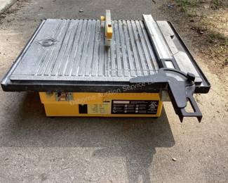 QEP tile saw