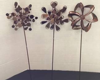 Metal spinners