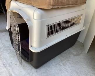 Petmate crate