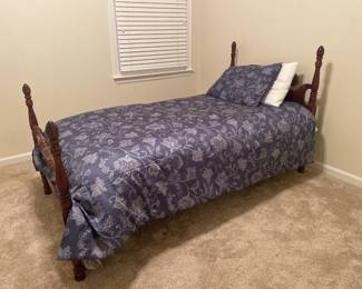Vintage Twin Bed with Traditional Four-Poster Design! Rich cherry wood finish featuring beautifully turned posts and classic styling. Includes mattress and coordinating bedding set. Perfect for kids or teen bedroom. $100