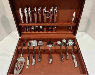 Nakens Vintage Silverware Chest w Stainless by Wallace