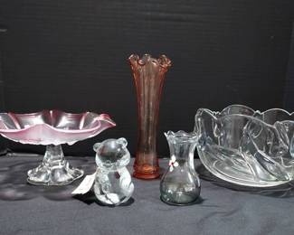 Fenton Art Glass February Bear Other Glass Decor