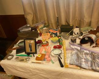 Old wire rim glasses( several prs), Streoscope and cards, postcards,
Old memorabilia 