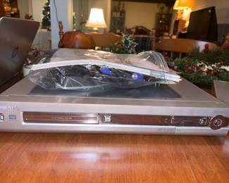 Philips DVDR 77 Digital Video Disc Recorder w/Remote!