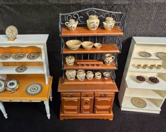 IGMA Jane Graber hand-thrown miniature pottery signed and dated by the Artisan and doll furniture