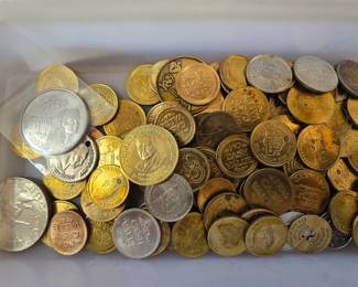 Collectible Vintage Tokens
Queen Elizabeth Silver Jubilee
Memorial City Arcade
Chuck E. Cheese
TX Metro Transit
HCTRA
Statue of Liberty
Sears 100 years
NYC Subway
…and many more