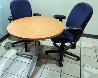 Round Kitchen Table With 2 Rolling Adjustable Office Chairs, Table Is 36" Diameter