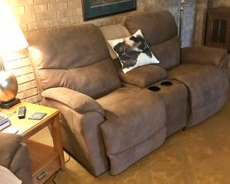 Electric rocker/reclining loveseat