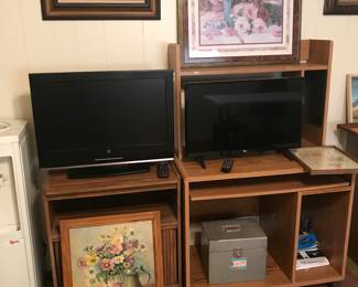 Desks, art, TVs