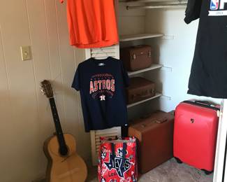 Lots of sports t shirts
