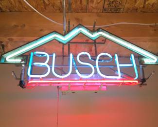 VINTAGE NEON SIGN