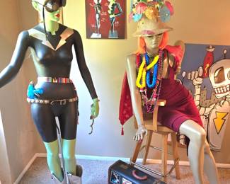 VINTAGE MANNEQUINS