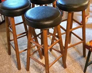 LOTS OF BAR STOOLS