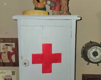 OLD FIRST AID CABINET