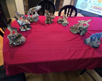 PERFECT COLLECTABLES FOR THE WOLF LOVER