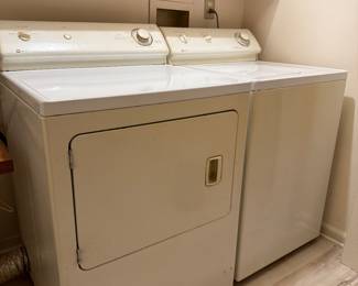 White Washer/Dryer
