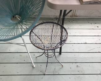 Items Located In The Screened In Back Patio