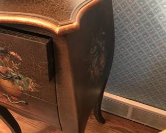 Items Located In The 1st Bedroom ( Master)