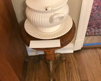 Items Located In The Dining Room
