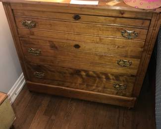 Items Located In The 3rd Bedroom