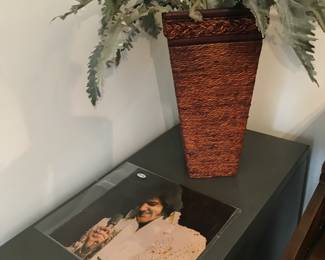Items Located In The 2nd Bedroom