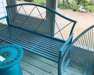 Items Located In The Screened In Back Patio