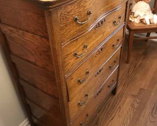 Items Located In The 3rd Bedroom