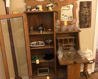 Items Located In The Dining Room