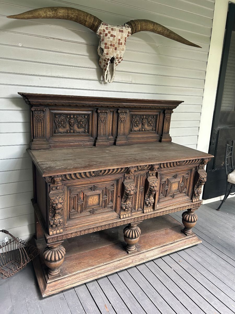 Gorgeous antique sideboard/buffet, embellished Texas Longhorn horns