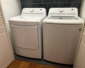 Like new LG large capacity washers & dryer