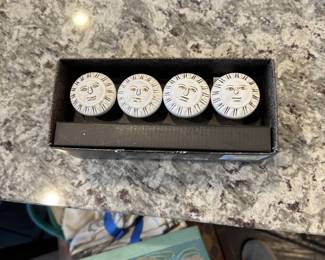 Sun knobs