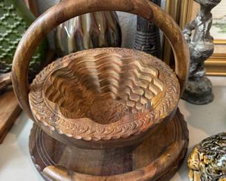 Wood carved collapsible basket to flat