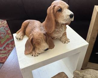 Pair of Bassett hounds